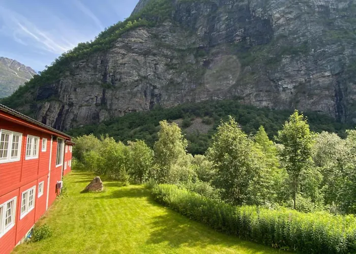 Traedal Hotel