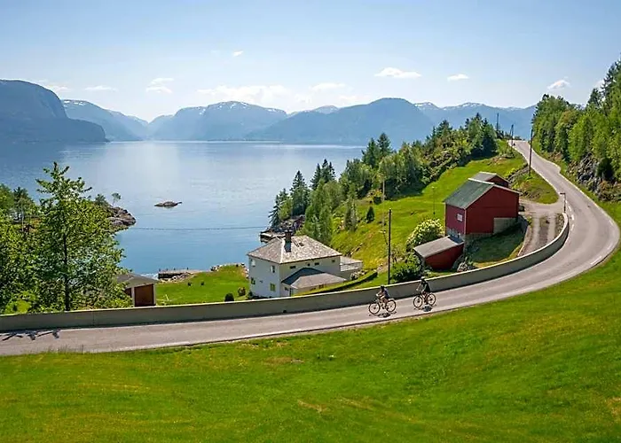 Lavik Fjord Hotel & Apartments